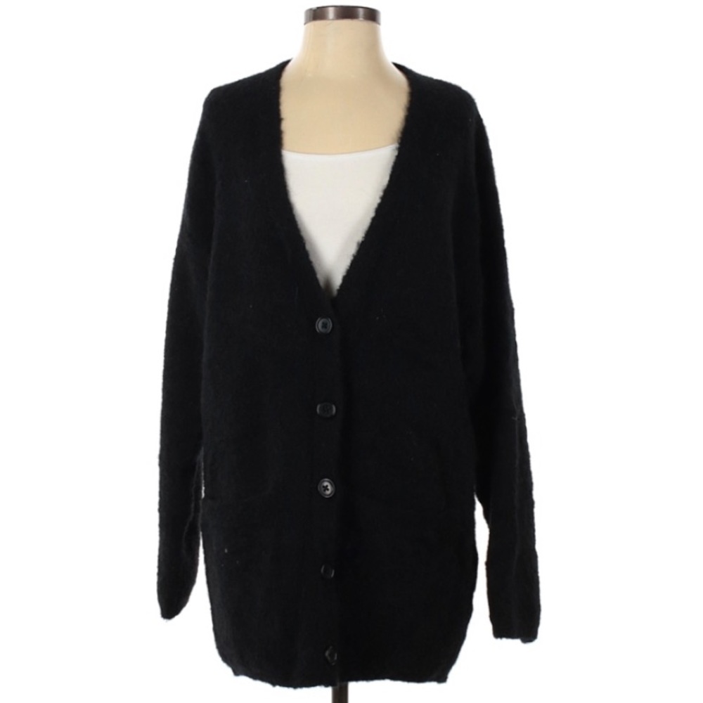 Uniqlo U black cardigan sweater